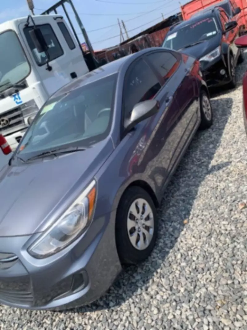 Hyundai Accent RB   - 2015