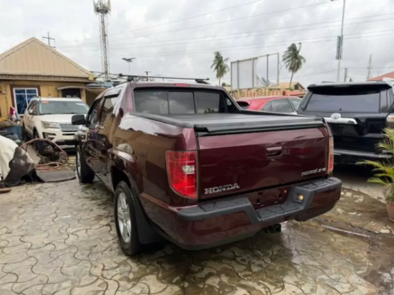 Honda Ridgeline   - 2009