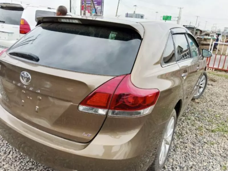 TOYOTA Venza   - 2013