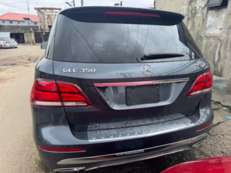 Mercedes-Benz GLE 350   - 2016