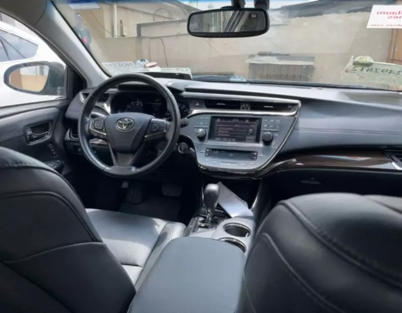 TOYOTA Avalon   - 2013