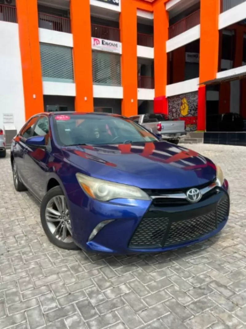 TOYOTA camry   - 2015