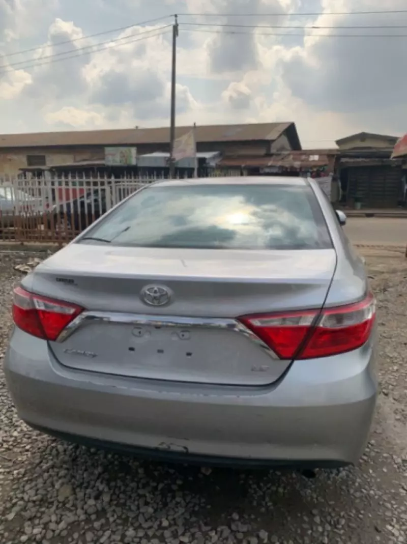 Toyota Camry   - 2017