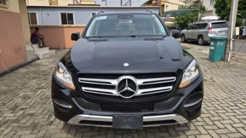 Mercedes-Benz GLE 350 - 2016