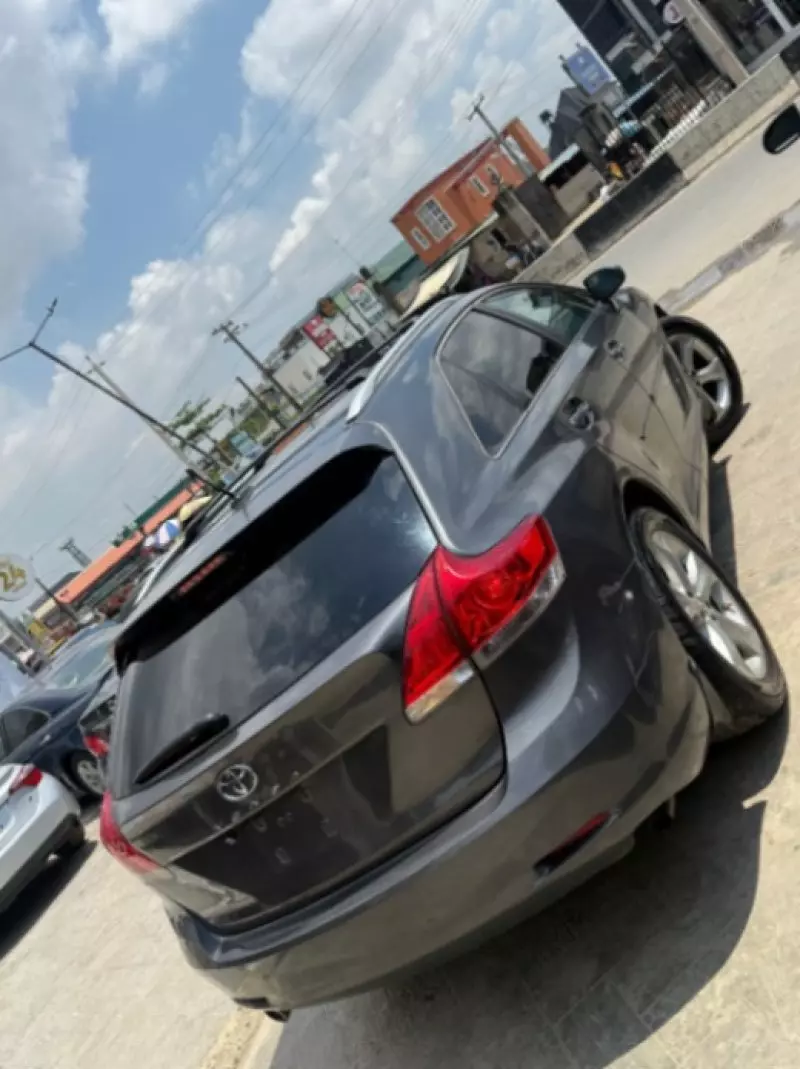 TOYOTA Venza   - 2009