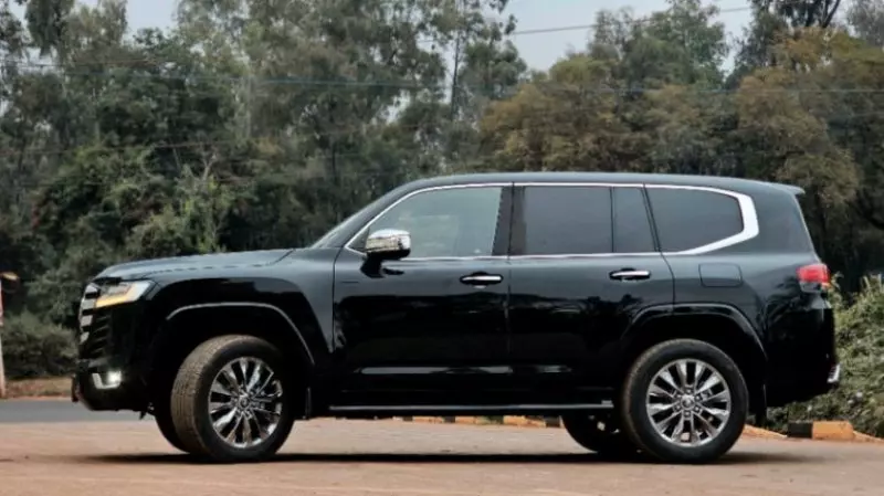 Toyota LAND CRUISER 300 LC300   - 2021