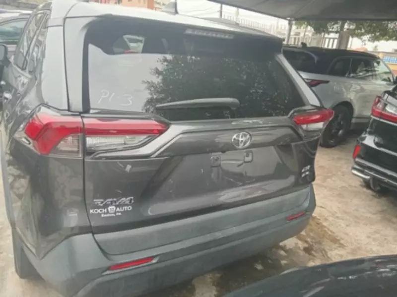 Toyota RAV4   - 2019
