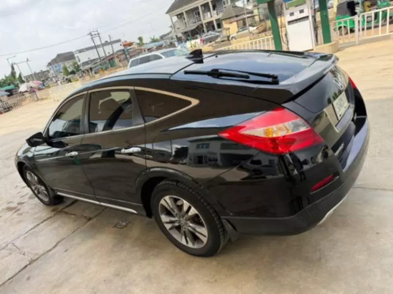 Honda Crosstour   - 2013