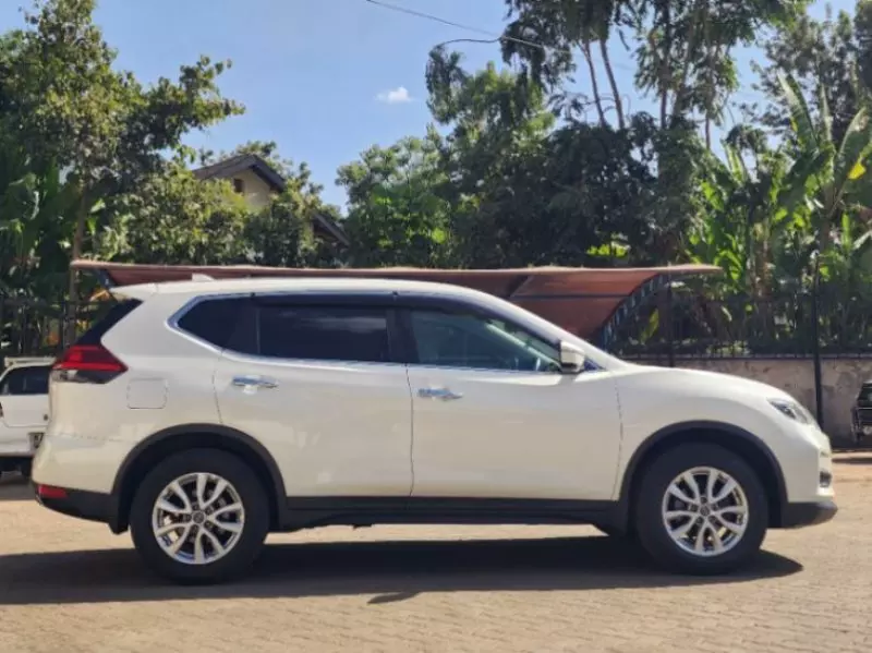 Nissan X-Trail   - 2018