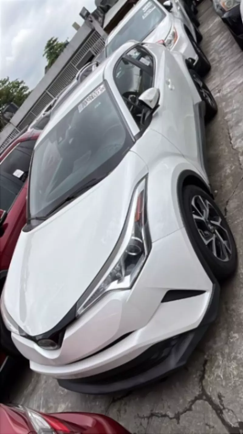 TOYOTA C-HR   - 2018
