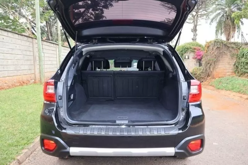 Subaru Outback   - 2017