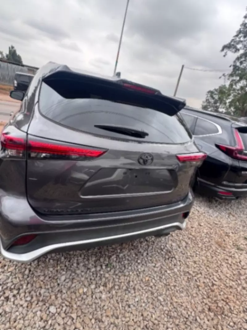 TOYOTA Highlander   - 2021