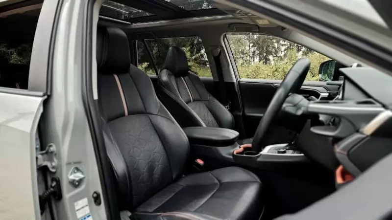 TOYOTA RAV 4   - 2020