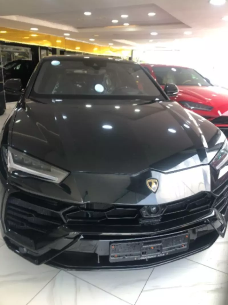 Lamborghini Urus   - 2024
