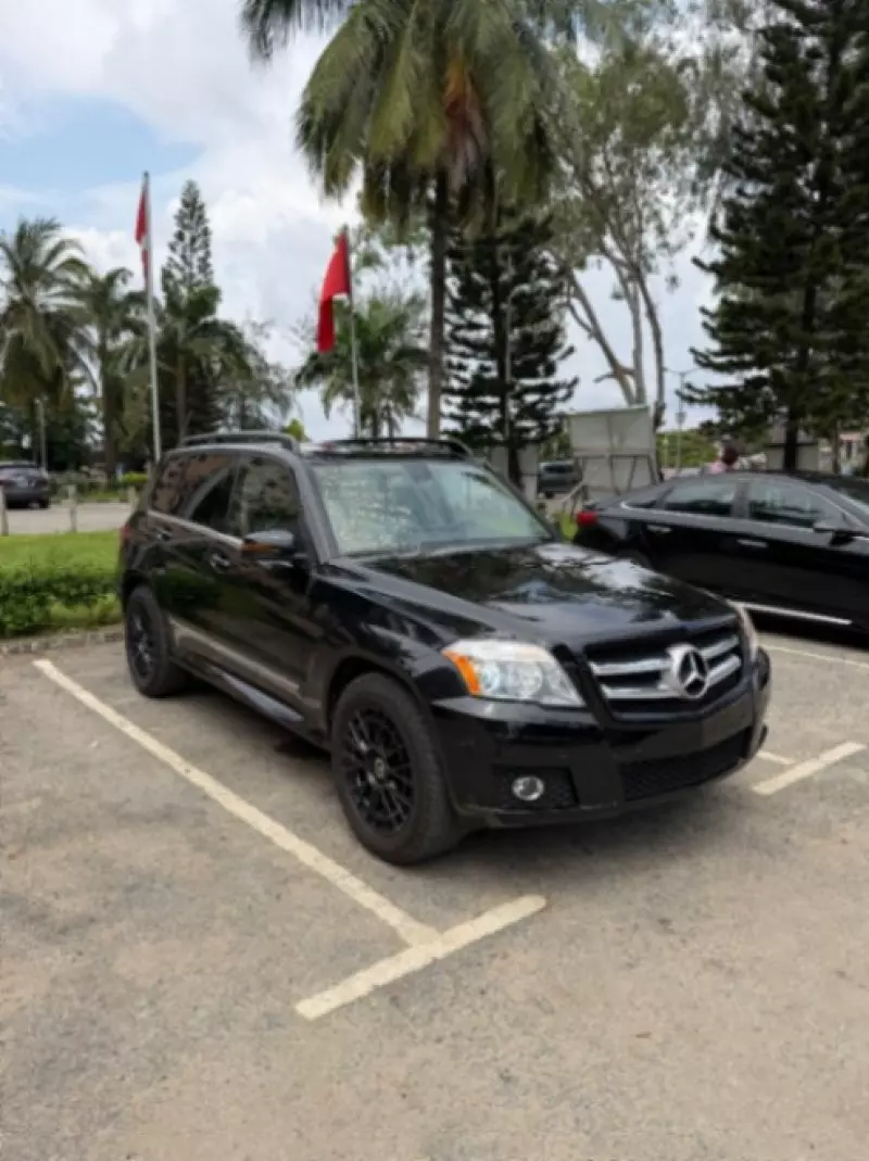 Mercedes-Benz GLK 350   - 2009