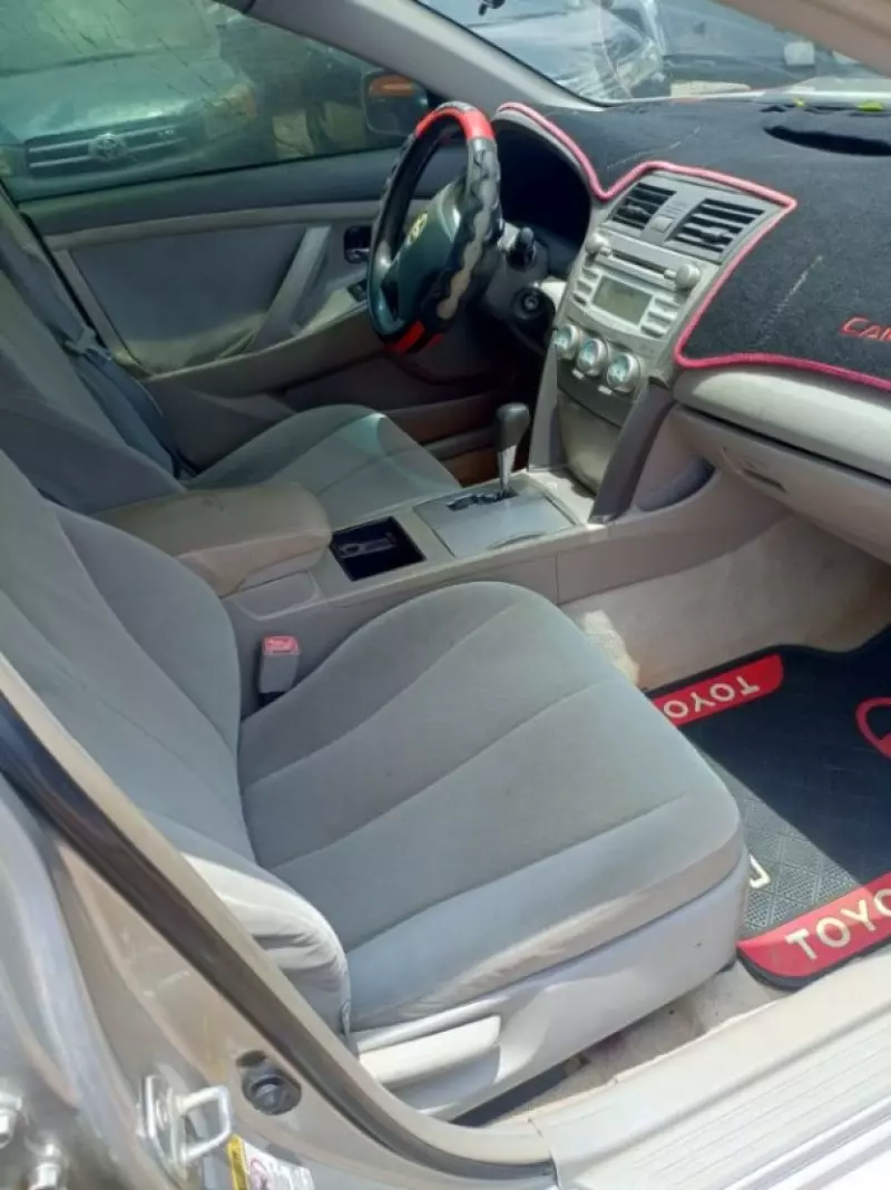 TOYOTA Camry   - 2009