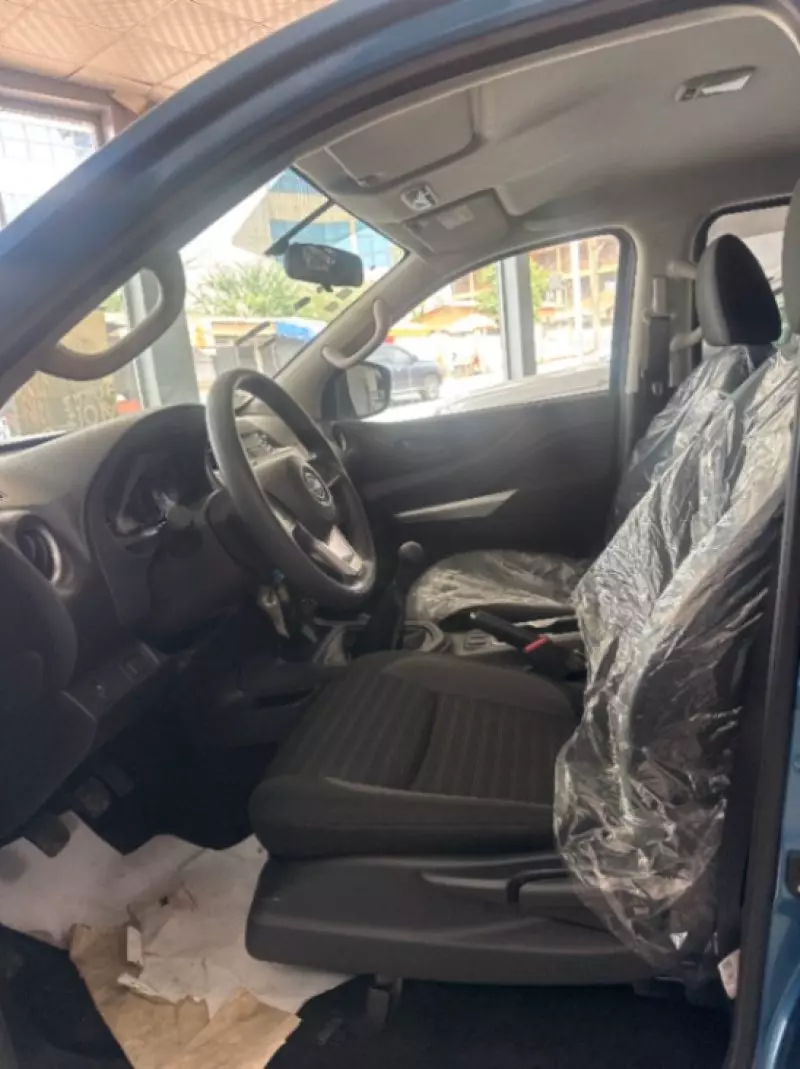 Nissan Navara   - 2025