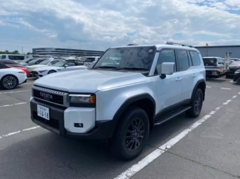TOYOTA LANDCRUISER VXR   - 2023