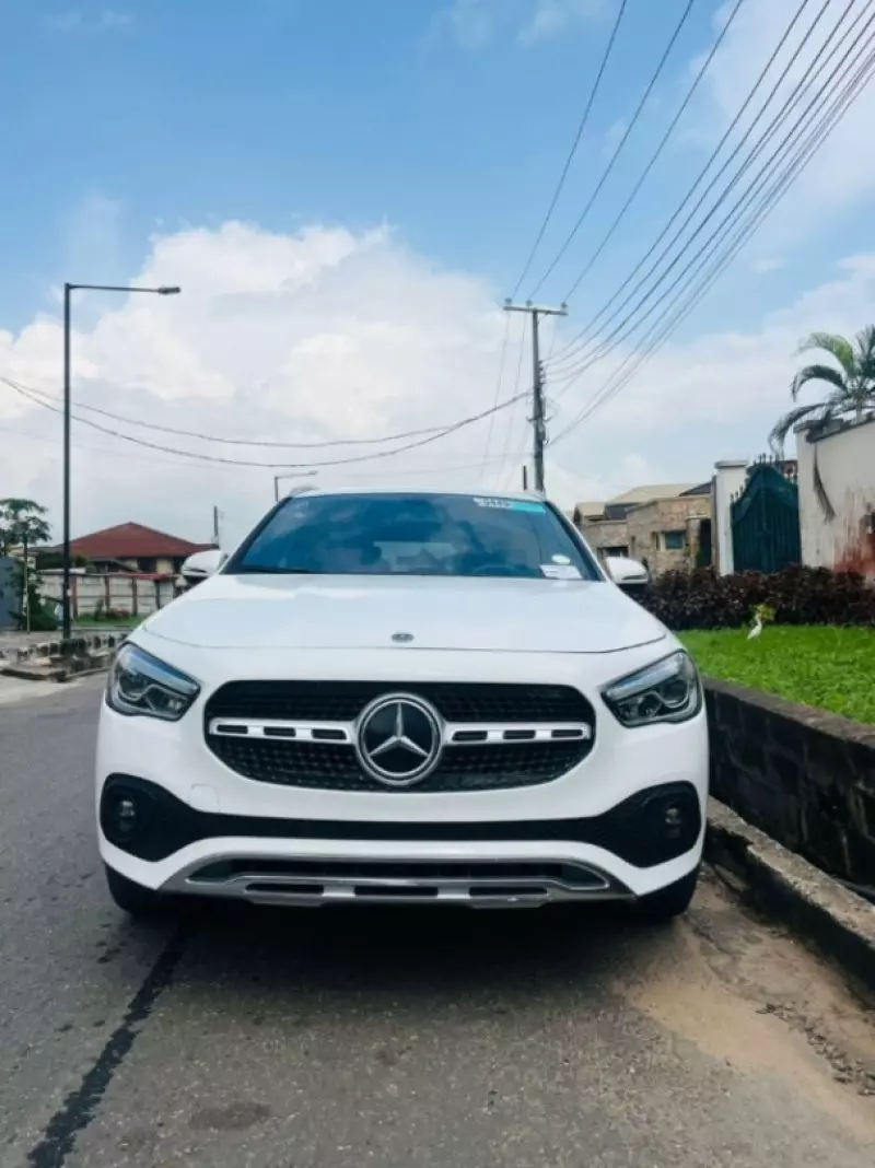 Mercedes-Benz GLA-Class   - 2021