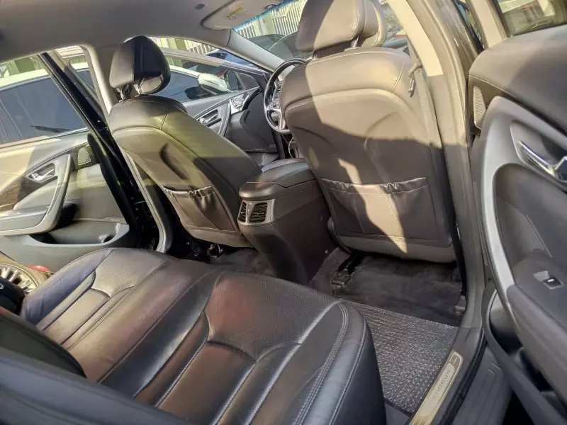Hyundai Grandeur   - 2014