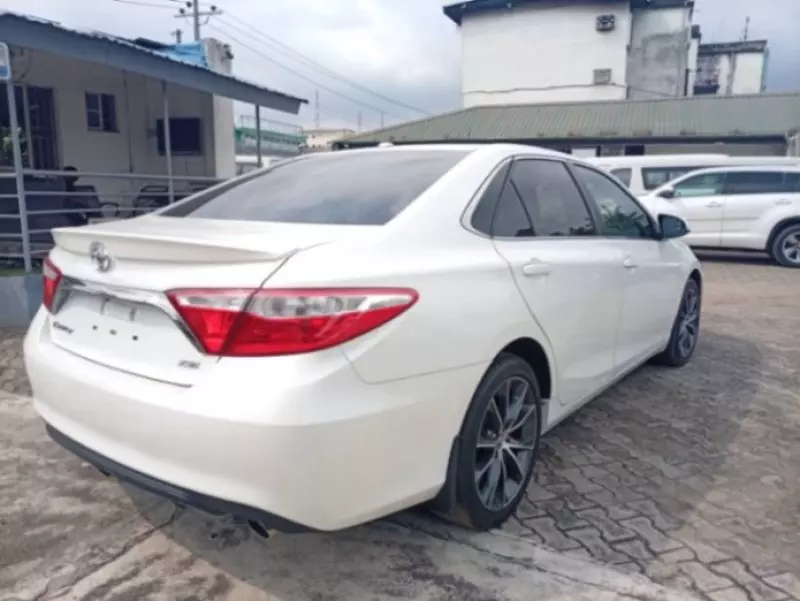 TOYOTA Camry   - 2015