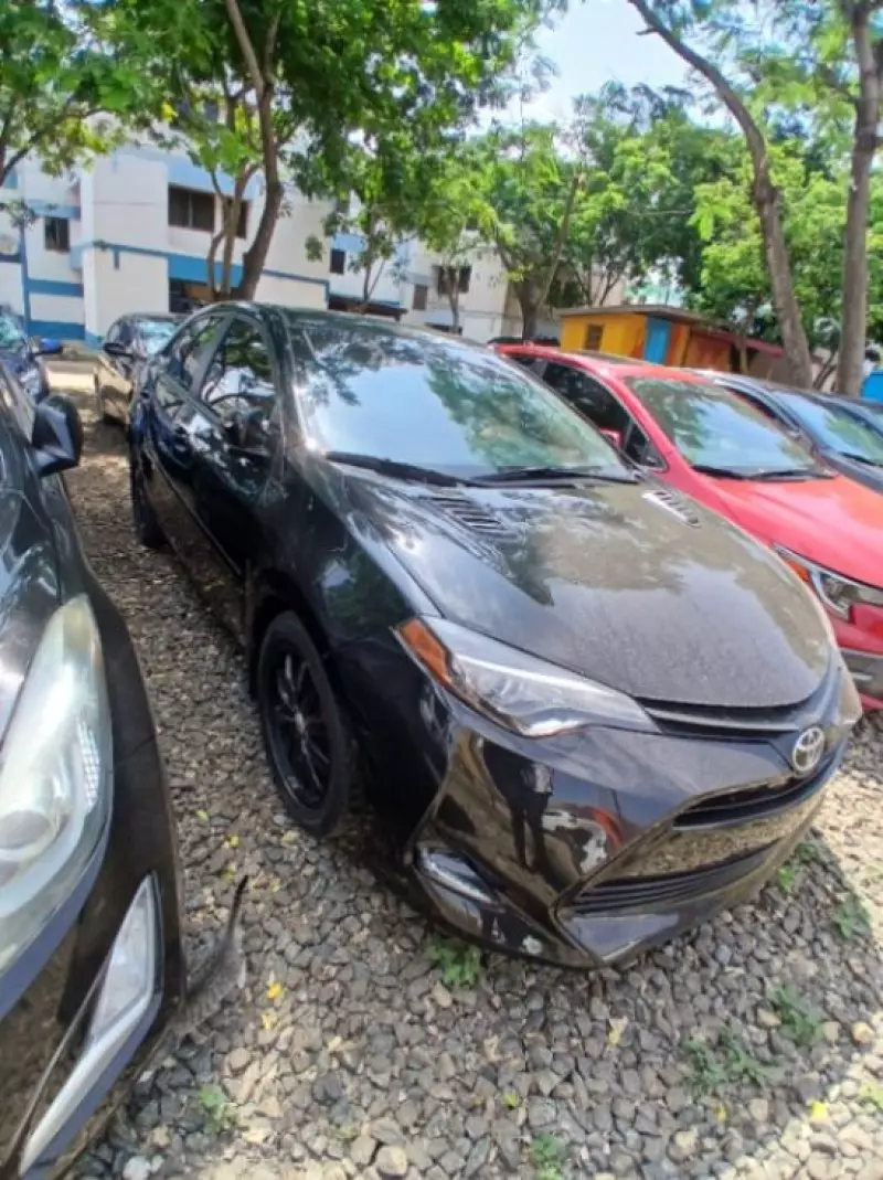 TOYOTA Corolla - 2017