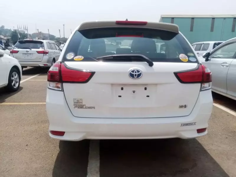 Toyota Fielder hybrid    - 2016