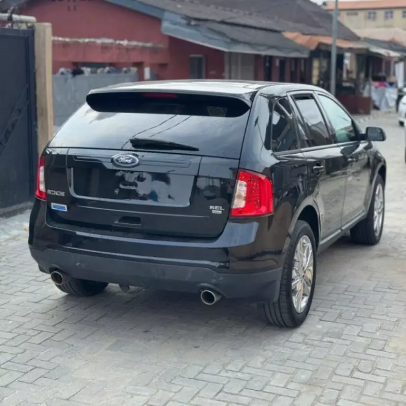 Ford Edge   - 2012