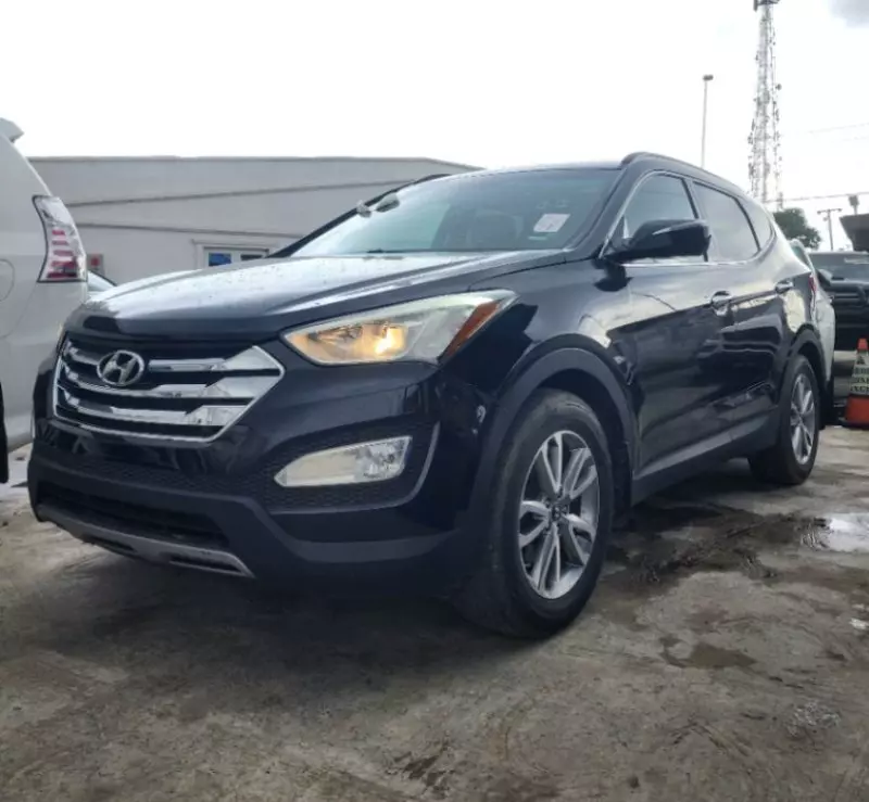 Hyundai Santa FE   - 2014