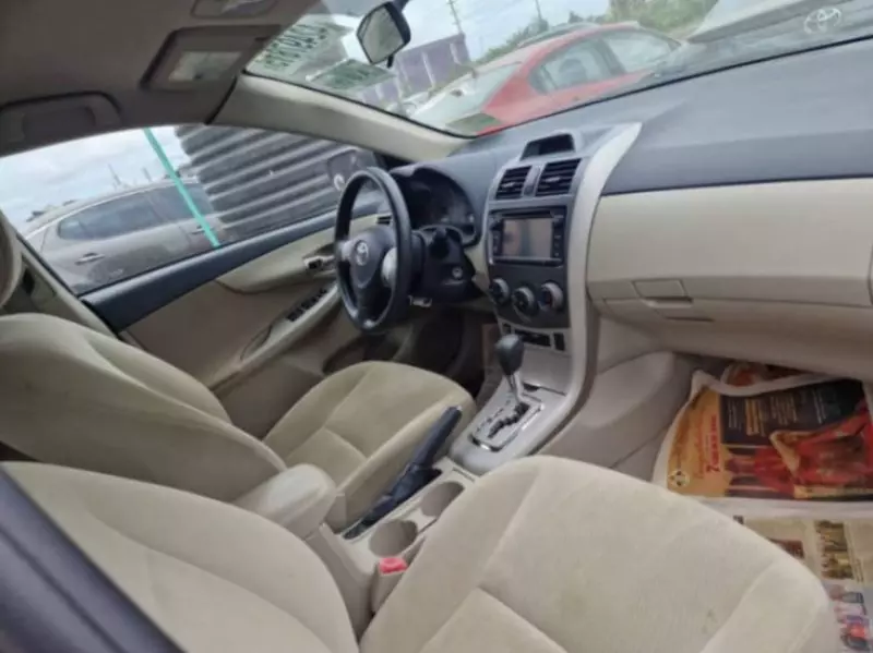 Toyota Corolla   - 2013