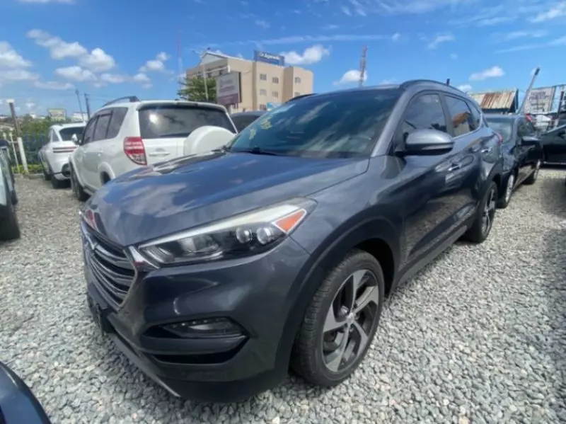 Hyundai Tucson   - 2017