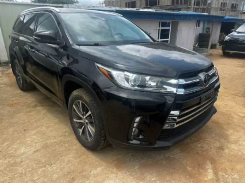 TOYOTA Highlander   - 2018