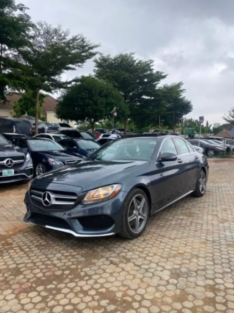 Mercedes-Benz C-Class   - 2015