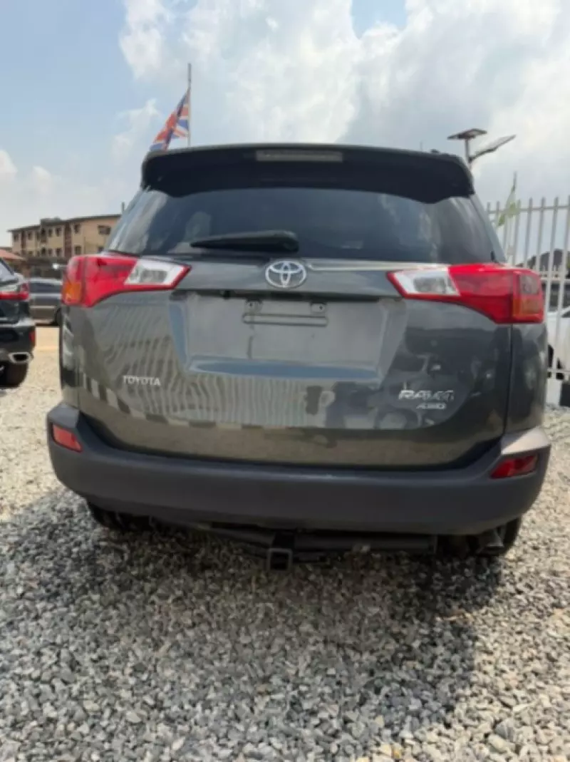 Toyota RAV4   - 2013