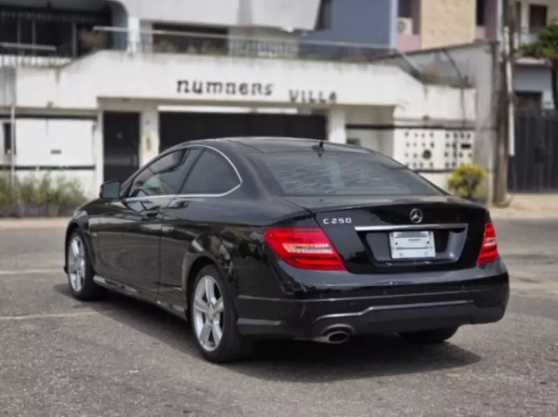 Mercedes-Benz C-Class   - 2012