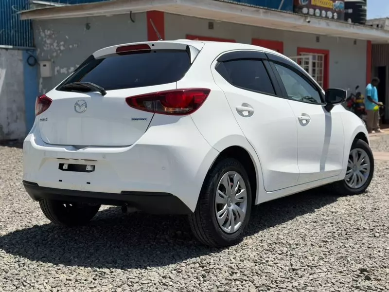 Mazda 2   - 2019