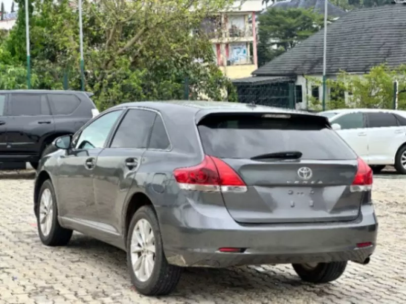 TOYOTA Venza   - 2014