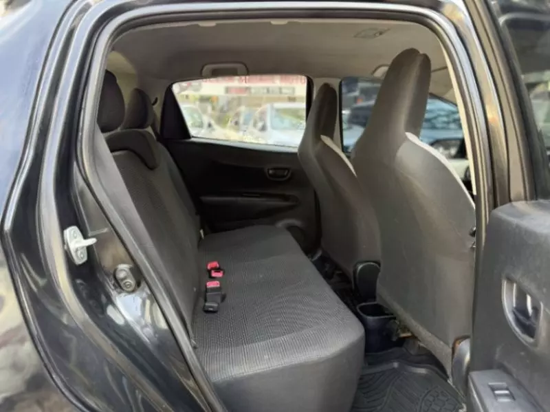 TOYOTA Vitz   - 2014