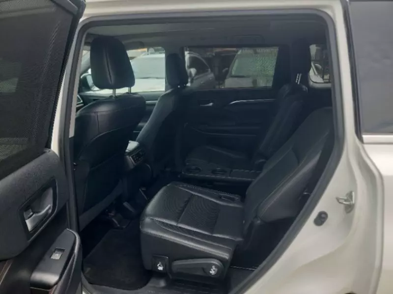 TOYOTA Highlander - 2016