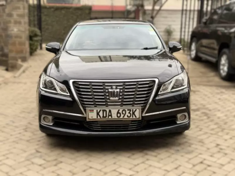 TOYOTA Crown   - 2013