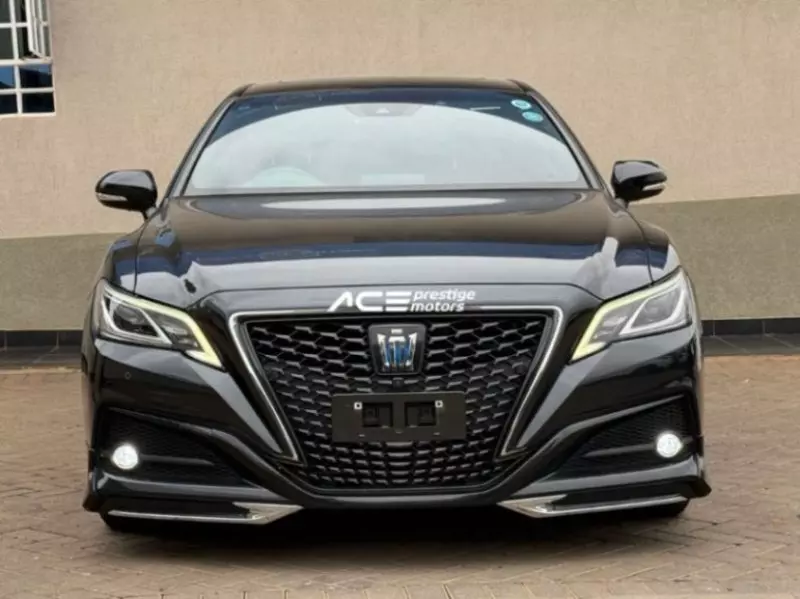 TOYOTA Crown   - 2018