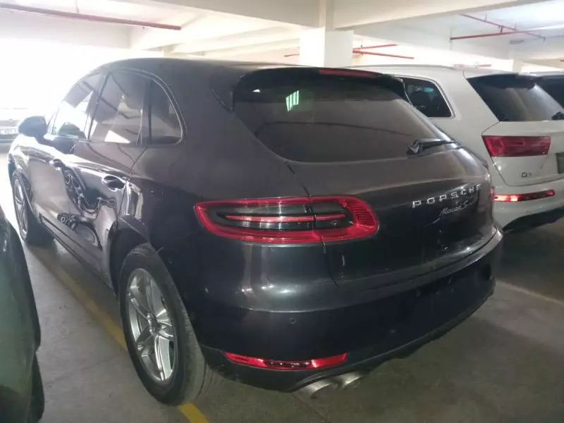 PORSCHE Macan   - 2017