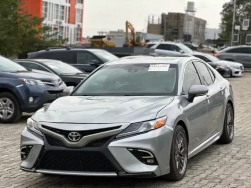 TOYOTA Camry   - 2018