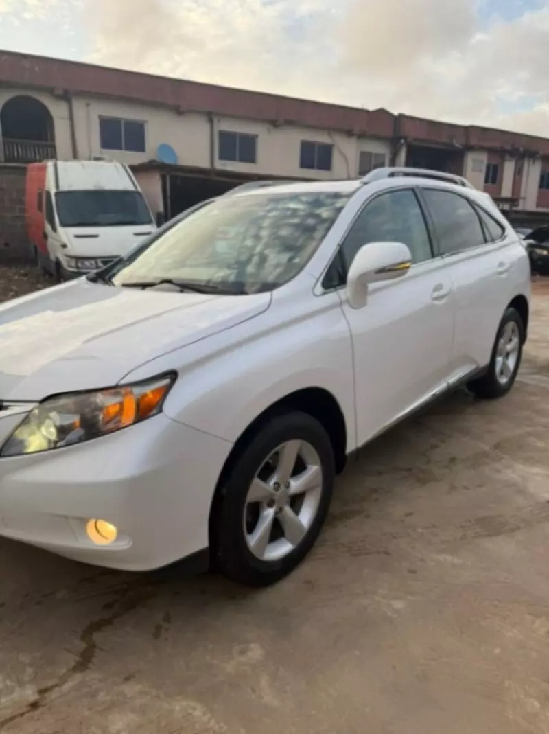Lexus RX   - 2010