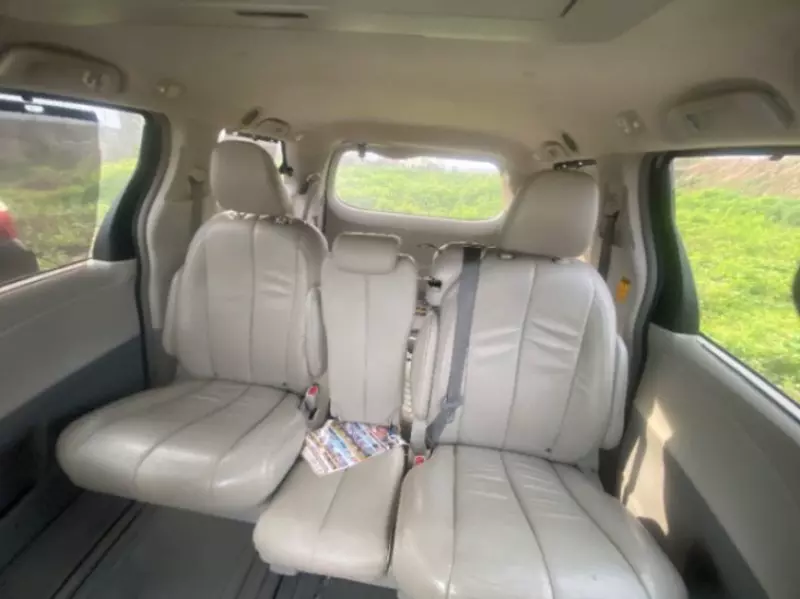 TOYOTA Sienna - 2014