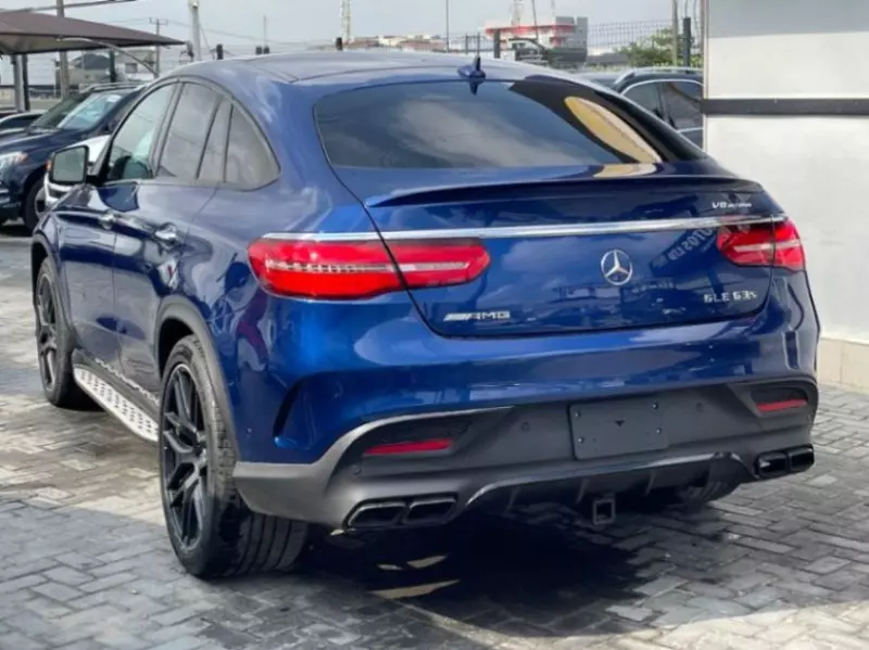 Mercedes-Benz GLC 63 AMG   - 2020