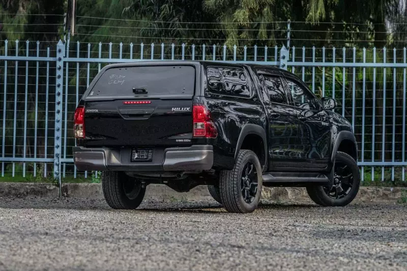 TOYOTA Hilux   - 2019