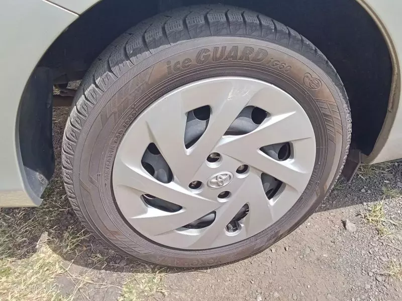 TOYOTA Axio hybrid    - 2019