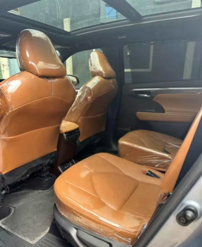 TOYOTA Highlander   - 2021