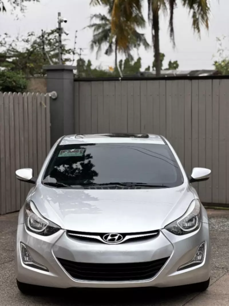 Hyundai Elantra   - 2016